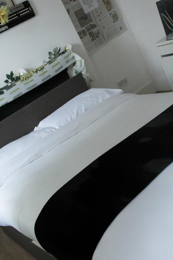 Cozy Rooms Or Apartment In London Townhouse Fast Links To Central Eksteriør billede