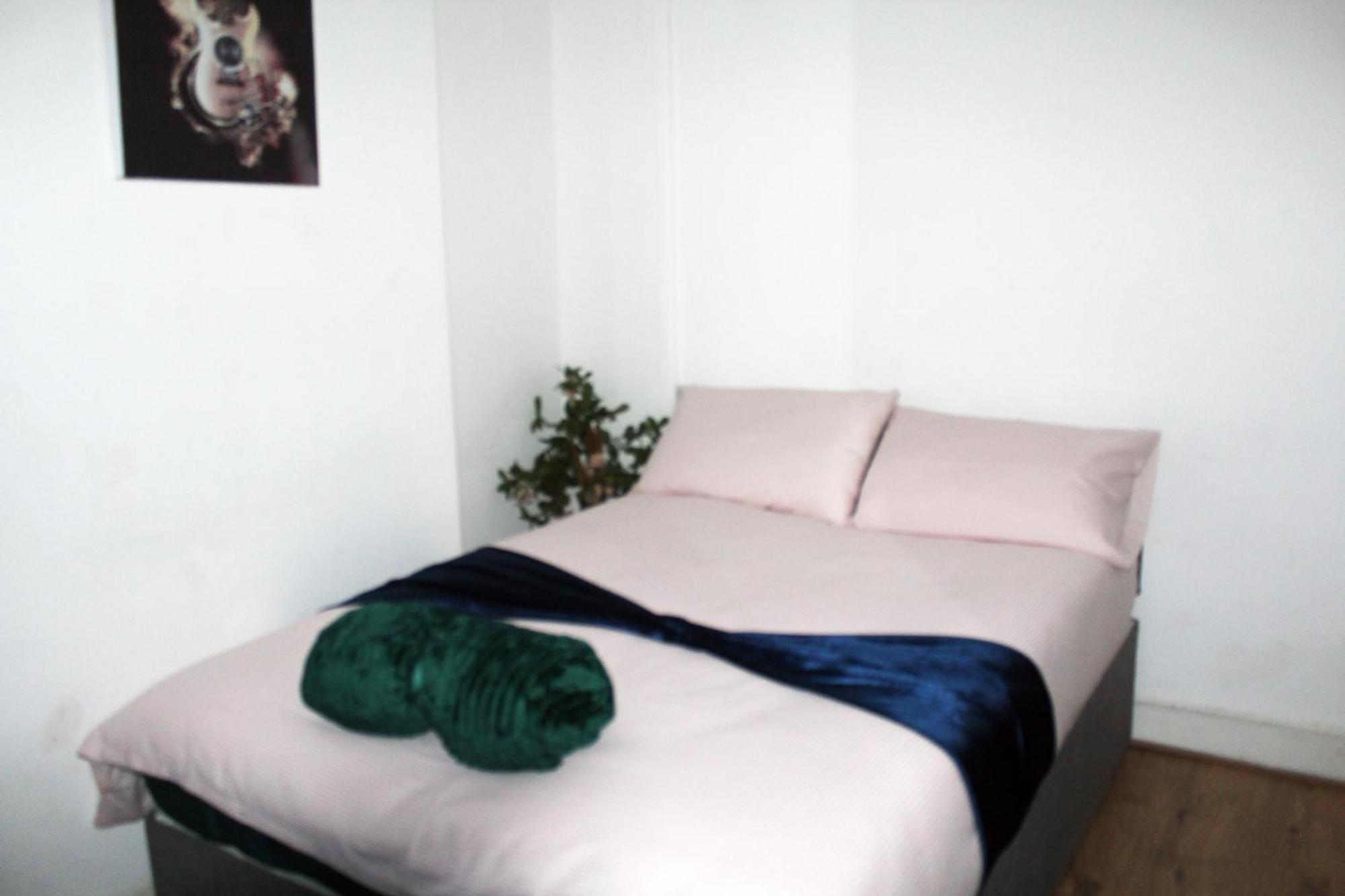 Cozy Rooms Or Apartment In London Townhouse Fast Links To Central Eksteriør billede